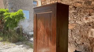 Miniature : Un passage secret vers une chambre ?