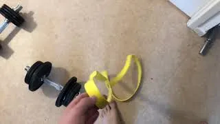 Miniature : How to easely use an elastic band to leg curl