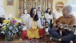 Miniature : JAY MA (Kirtan) ISHITA/JAC