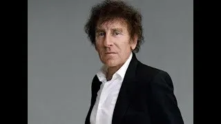 Miniature : Alain Souchon: "Allô Maman Bobo" au Festival de Carcassonne, le 28/07/2025.😍👍👏🎸 .