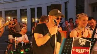 Miniature : Crying Lightning - Arctic Monkeys (Guest cover) - Extrait
