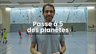 Miniature : Jeu sportif: Passe à 5 des planètes - exercice de démarquage