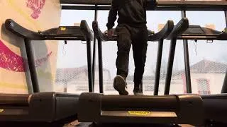 Miniature : Marche arrière sur tapis