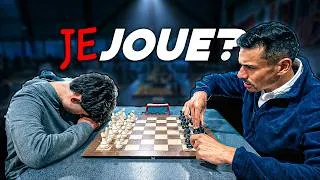 Miniature : Il dort sur la table… je joue quand même