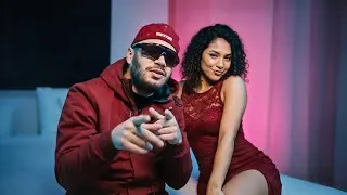 Miniature : Jul - Casquette Lunette (Clip Officiel 2026)