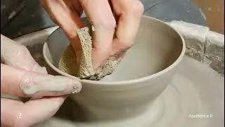 Miniature : Vidéo accélérée du tournage d'un bol en grès