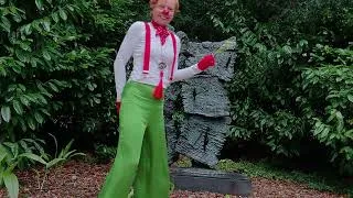 Miniature : Clowne à Chaumont avec jumelles je crois