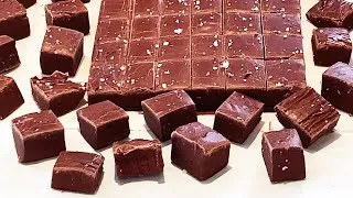 Miniature : Fudge au chocolat 🍫 avec seulement 2 INGRÉDIENTS