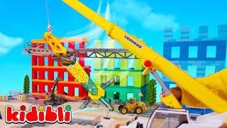 Miniature : La grue jouet s'effondre sur le chantier ! 🏗️😱