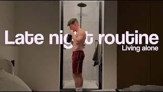 Miniature : Late night routine, living alone