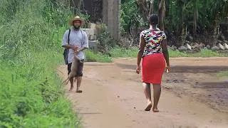 Miniature : ELLE A REJETÉ LE PAUVRE CHASSEUR SANS SAVOIR QUE C'ÉTAIT UN RICHE PRINCE - FILM NIGÉRIAN