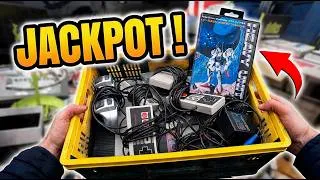 Miniature : Il me laisse TOUTE la caisse pour un PRIX DINGUE !? 🤯 (Heavy Unit) - VIDE GRENIER LIVE