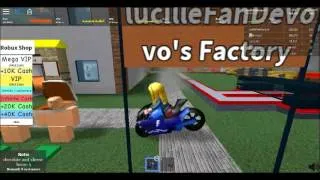 Miniature : Roblox Pizza Factory  la moto bleu