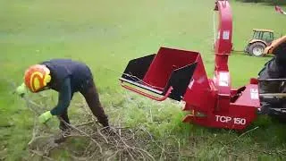 Miniature : Broyage de bois (BRF) avec le broyeur Agrieuro Geotech TCP 150