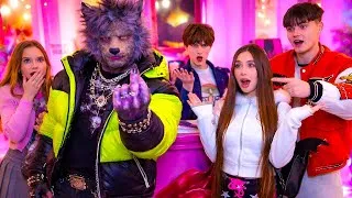 Miniature : Le Loup-garou est le pire méchant de l'école ! | Diana et le côté obscur du lycée Rose Thorn !