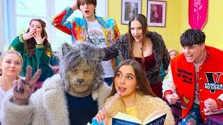 Miniature : Diana dévoile le Secret du Loup-garou | Personne Mystérieuse à l'école !
