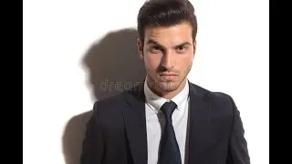 Miniature : TCF- Pour réussir dans la vie professionnelle, il faut être beau ou belle.