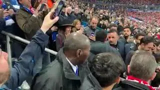 Miniature : Neymar frappe un supporter Rennais ! Finale de CDF Rennes PSG 2019