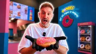 Miniature : Je mange chez les SIMPSONS 🍩😱 (sucré, salé et totalement WTF !)