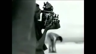 Miniature : Publicité 1993 Lee Cooper (Ca marche dans le désert, ça se filme)