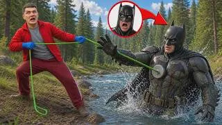 Miniature : On a retrouvé la Batmobile au fond de l’eau en pêchant à l’aimant ! Batman a eu un accident !