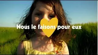 Miniature : Permettez à des élèves de dorloter des abeilles solitaires !