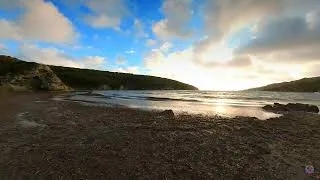 Miniature : Coucher de soleil sur a plage sauvage de Paragan à Bonifacio en Corse du Sud