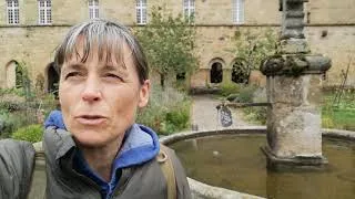 Miniature : A l'abbaye d'Aubazine