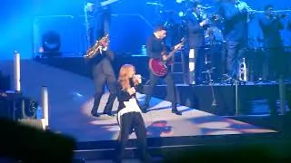 Miniature : Concert Celine Dion le 28 Juin 2016 Accor Arena. Titre  Tout Les Blues Sont écrits Pour Toi