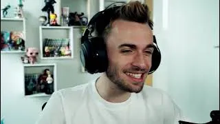 Miniature : SQUEEZIE vs BIGFOOT - Squeezie (Réupload)
