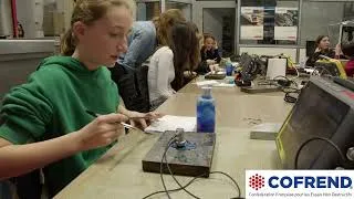 Miniature : Filles, Maths et Sciences - CND