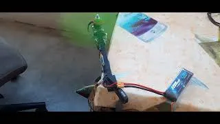 Miniature : Test moteur racer star BR 2216 sur bras tricopter rc