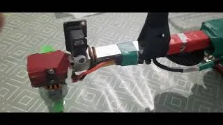 Miniature : Tricopter en préparation