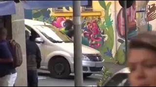Miniature : Quand tu jette un papier dans la rue