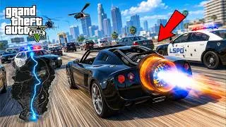 Miniature : TRAVERSER GTA 5 UNIQUEMENT AVEC LE RÉACTEUR ! (et 5 Étoiles de Police...)