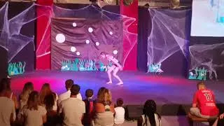 Miniature : Petit duo gymnastique sur scene