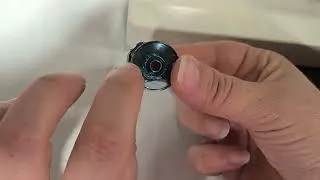 Miniature : Comment installer une canette dans une machine à coudre Gritzner Tipmatic ?