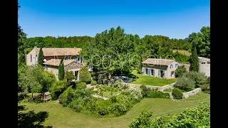 Miniature : For Sale in Goult - Historic 37-acre estate in a peaceful countryside setting.