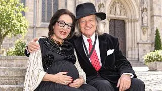 Miniature : À 91 ans, Nana Mouskouri a partagé un moment de bonheur avec sa famille.