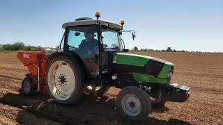 Miniature : PLANTATION POMME DE TERRE 2020 au JARDIN DES SAVEURS - DEUTZ Agroplus 410 + IMAC