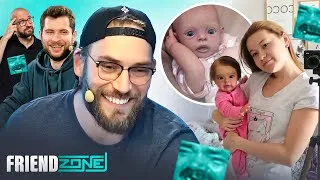 Miniature : Ils décident d'élever une poupée plutôt qu'un véritable enfant | FriendZone n°50