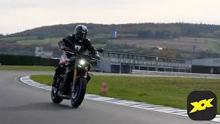 Miniature : Ce pneu est le secret pour te rendre rapide à moto 🚥