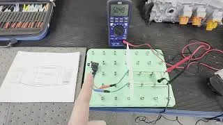 Miniature : Fonctionnement d'une résistance variable et un 5 volts de référence