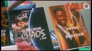 Miniature : Le Dr Lucien Nogbou rencontre ses lecteurs à Yopougon avant Abidjan Mall pour sa tournée dédicace.