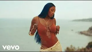 Miniature : Aya Nakamura - Lune Et Passion (Clip officiel)