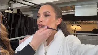 Miniature : Une journée dans la vie d’un mannequin | Backstage d’une campagne internationale 