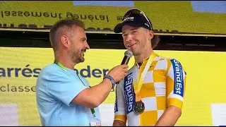 Miniature : Tour Alsace 2025, étape #2 | Interview du maillot Jaune sur le podium