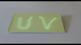 Miniature : Jouons avec l'ultraviolet  Let's play with ultraviolet