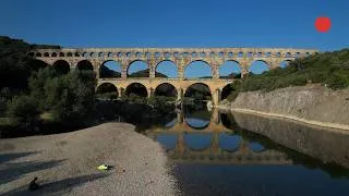 Miniature : Le Pont du Gard vu du ciel