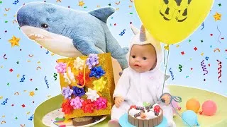 Miniature : Bon anniversaire, Baby Born! Vidéo amusante pour filles. La fête pour bébé - UNICORN PARTY